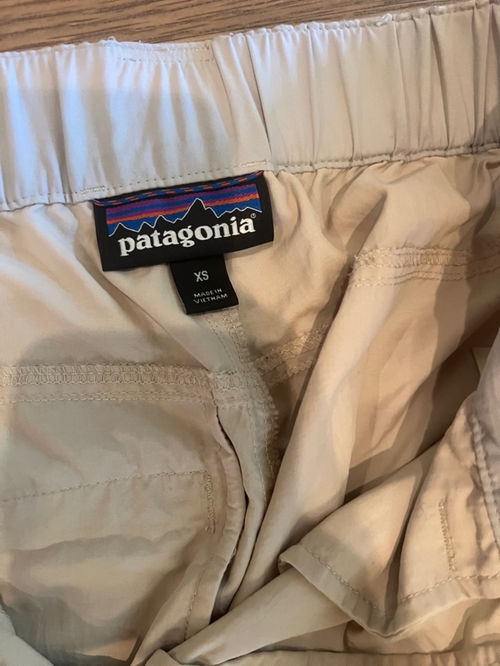 Patagonia Men's Light Beige Cargo Pants - Picture 2 of 5